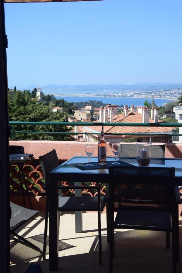 Agreable 3 Pieces Climatise Avec Vue Mer Et Parking 滨海自由城 外观 照片