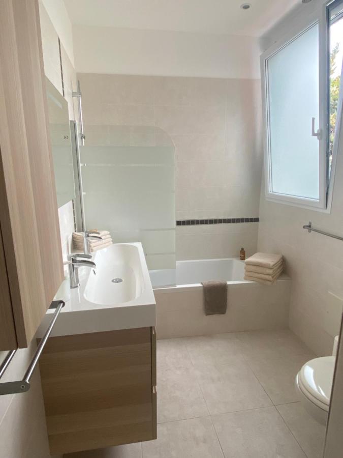 Agreable 3 Pieces Climatise Avec Vue Mer Et Parking 滨海自由城 外观 照片