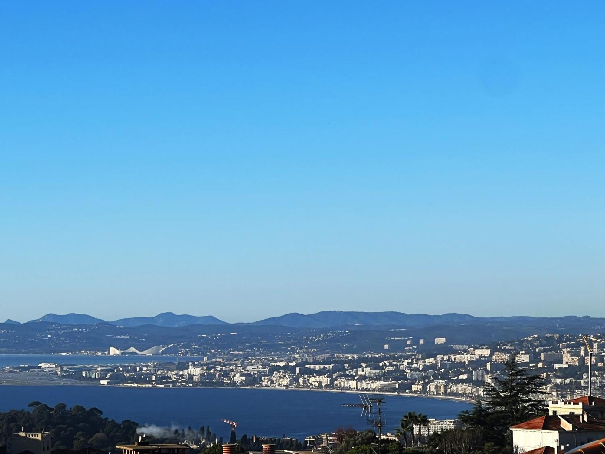 Agreable 3 Pieces Climatise Avec Vue Mer Et Parking 滨海自由城 外观 照片