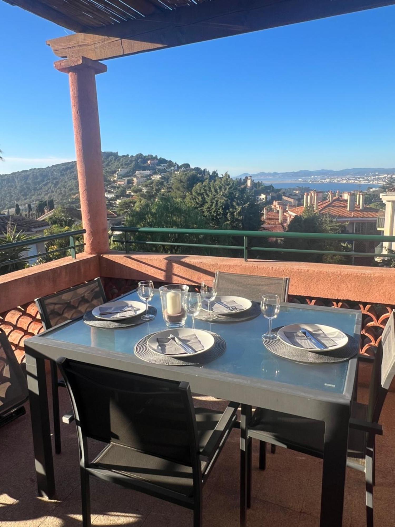 Agreable 3 Pieces Climatise Avec Vue Mer Et Parking 滨海自由城 外观 照片